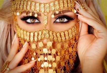 بالصور- هبة نور شبيهة مايا دياب وشذى حسون